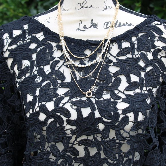 NWT - ARIA HANDMADE - LACE OVERLAY - Picture 4 of 7